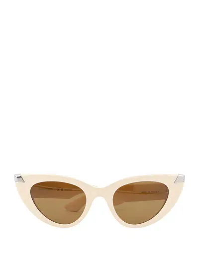 Alexander Mcqueen Punk Rivet Sunglasses In Beige