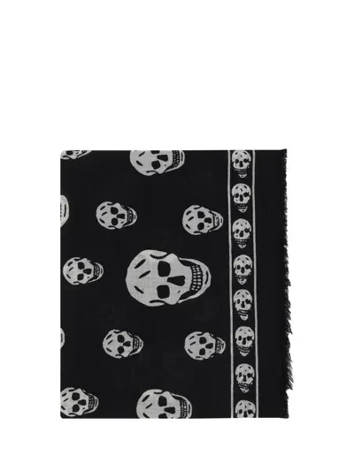 Alexander Mcqueen Scarf In Black/ivory