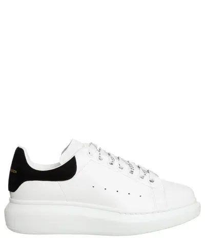 Pre-owned Alexander Mcqueen Sneaker Damen Oversize 553770whgp79061 White - Black Leder In Weiss