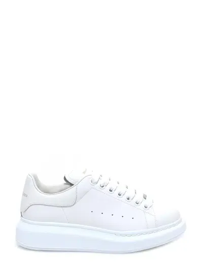 Alexander Mcqueen Sneakers Oversize In White