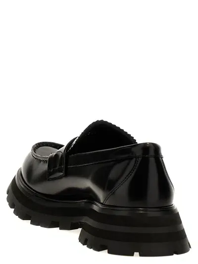 Alexander Mcqueen Wander Leather Loafers In Black