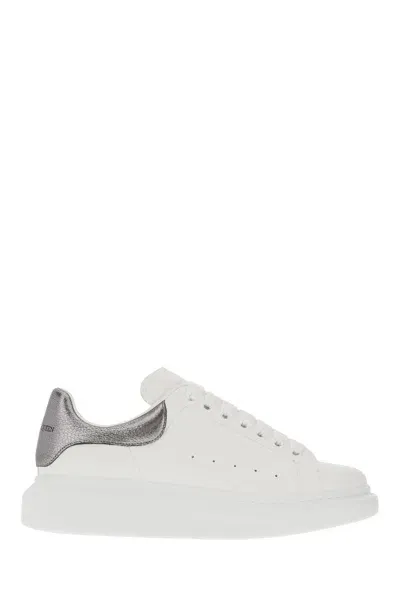 Alexander Mcqueen Sneakers In White