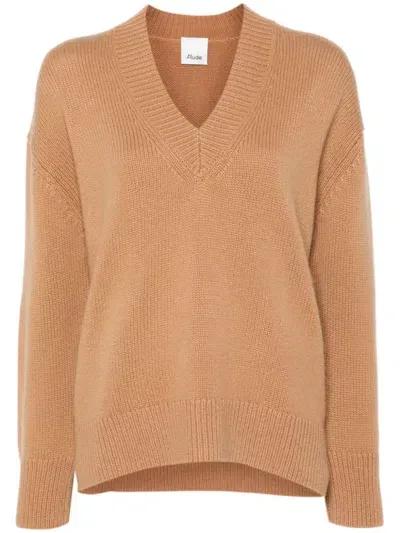 Allude Sweater In Brown