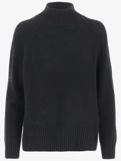 Allude Wool And Cashmere Sweater In Black