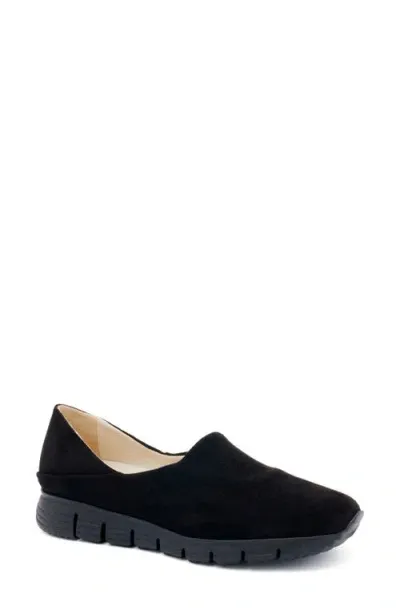 Amalfi By Rangoni Jerry Slip-on Sneaker In Black Pasha