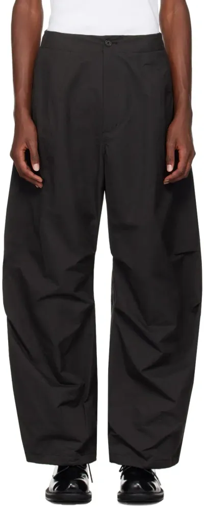 Amomento Black Wide Capri Trousers