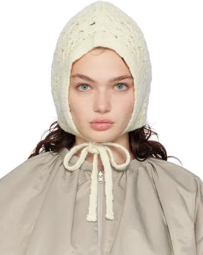 Amomento Off-white Crochet Knit Bonnet