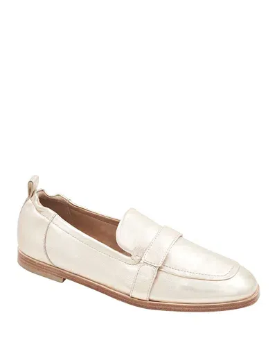 Andre Assous Women's Cedar Loafer Flats In White/gold