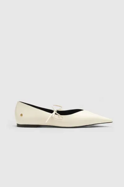 Anine Bing Nikki Flats In Ivory