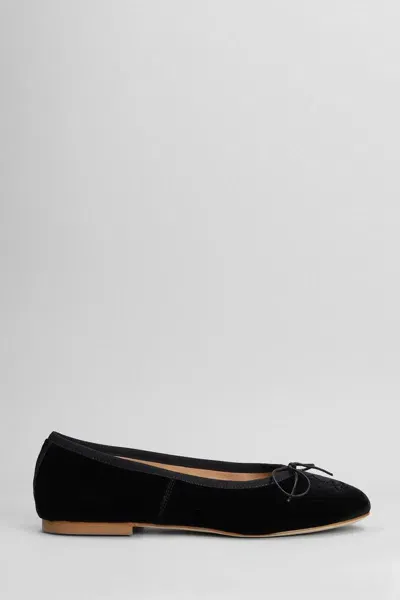 Anniel Ballet Flats In Black