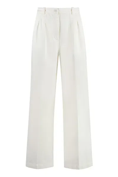 Apc Tressie Straight Leg Jeans In Ivory