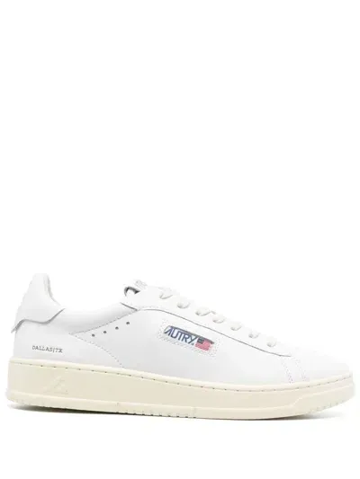 Autry Dallas Low Man Sneakers Shoes In White