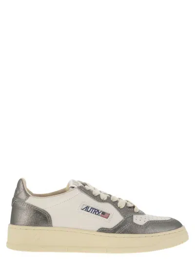 Autry Medalist Low - Leather Sneakers In Dark Silver