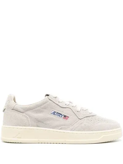 Autry Medalist Low Sneaker In Suede And Calfskin In S415 White