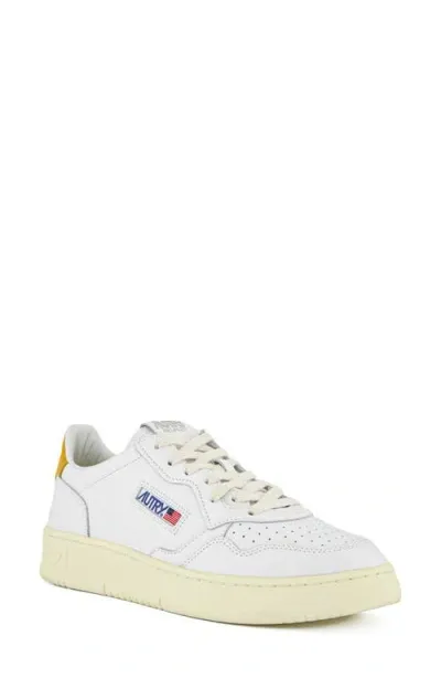 Autry Medalist Low Sneaker In White