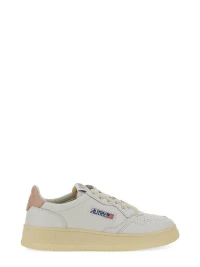 Autry Medalist Low Sneaker In White