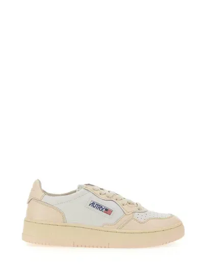 Autry Medalist Low Sneaker In White