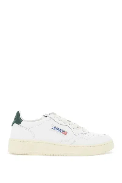 Autry Medalist Low Sneakers In White