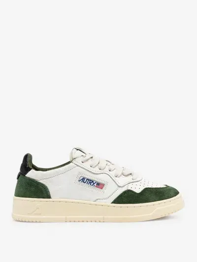 Autry Medalist Low Sneakers In Green