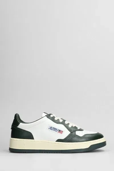 Autry Medalist Low Sneakers In Green