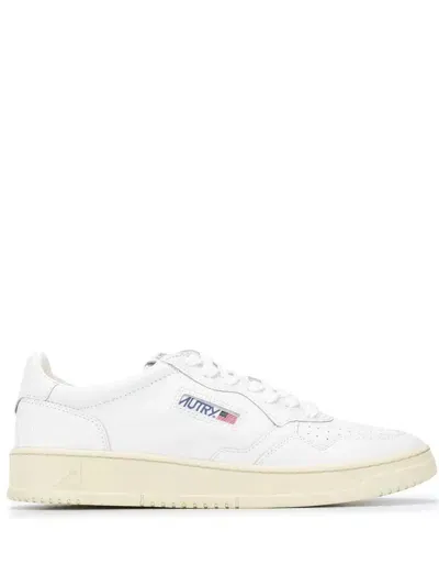 Autry Medalist Low Sneakers In White Leather