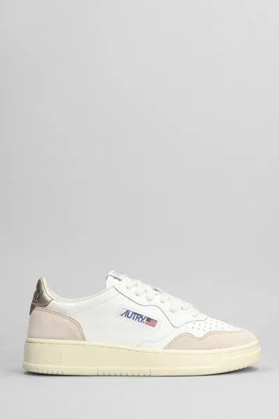 Autry Medalist Low Sneakers In White