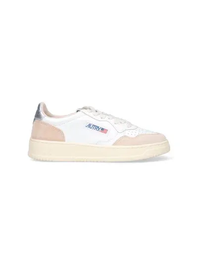 Autry Medalist Low Sneakers In White