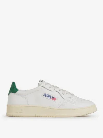 Autry Medalist Low Sneakers In White