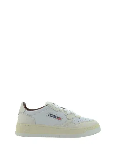 Autry Medalist Low Sneakers In White