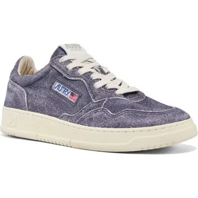 Autry Medalist Low Top Sneaker In Suede/47 China