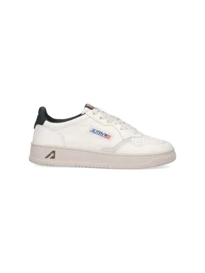 Autry Medalist Low-top Sneakers In White