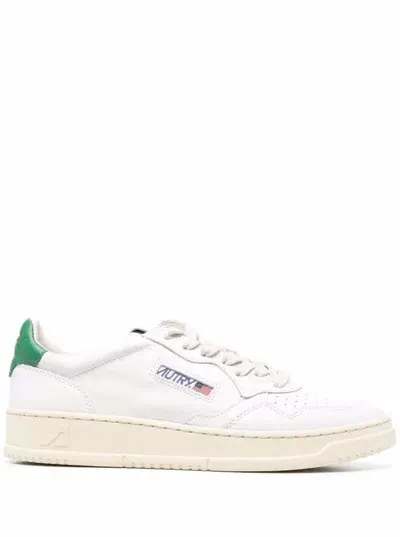 Autry Medalist Low White Sneakers With Contrasting Heel Tab In Leather Man