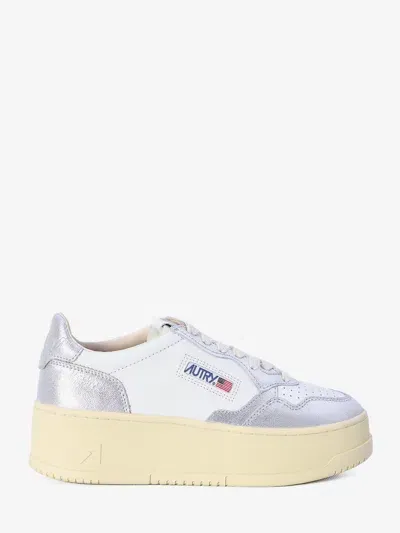 Autry Medalist Platform Low Sneakers In White