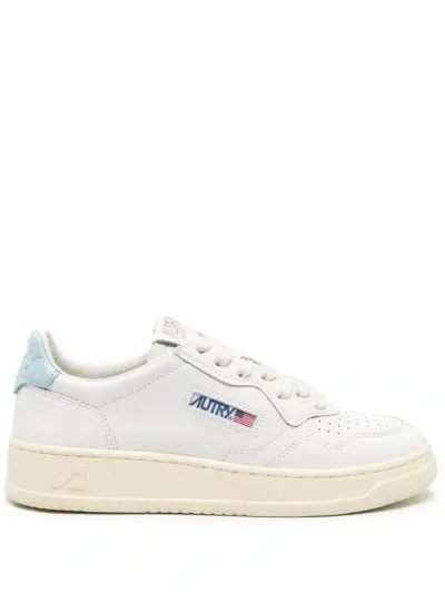 Autry Medalist Sneakers In White