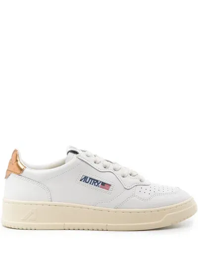 Autry Medalist Sneakers In White