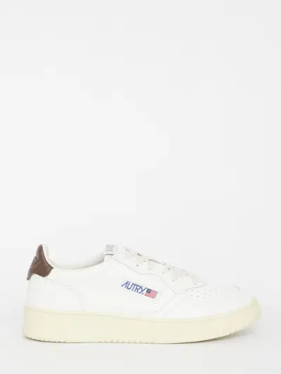 Autry Medalist White And Brown Sneakers In Bianco Marrone