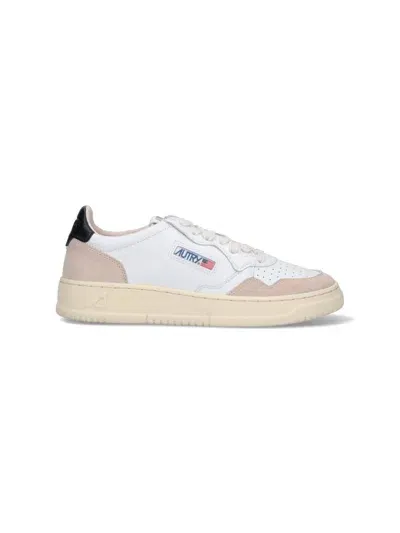 Autry Mens Medalist Low Leather Trainer In White Suede