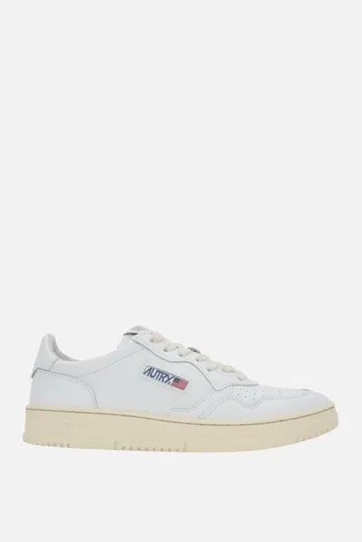 Autry Mens Medalist Low Leather Trainer In White Leather