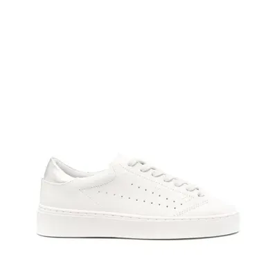 Axel Arigato Sneakers In White