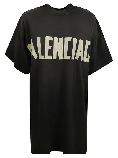 Balenciaga T-shirt Aus Baumwolle In Black