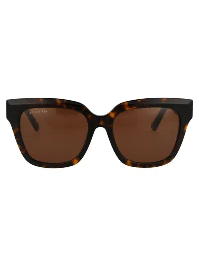 Balenciaga Sunglasses In Brown