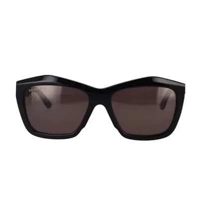 Balenciaga Sunglasses In Black Black Grey