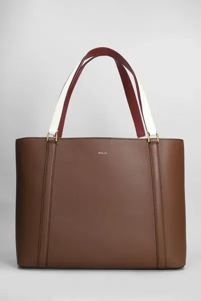 Bally Code Tote L Tote In Brown