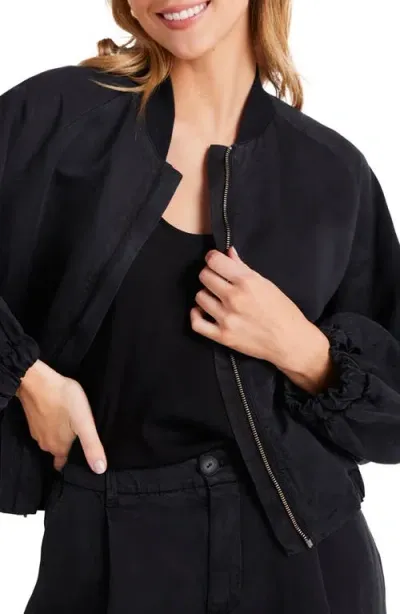 Bella Dahl Chloe Clean Linen Blend Bomber Jacket In Black