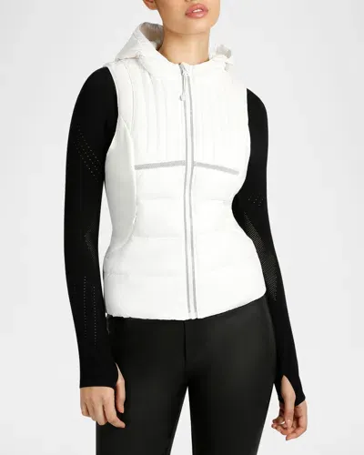 Blanc Noir Reflective Inset Featherweight Puffer Vest In Cloud Dancer