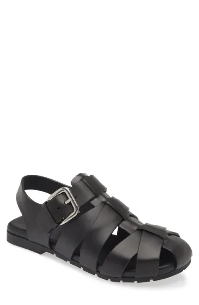 Bottega Veneta Alfie Fisherman Sandal In Black