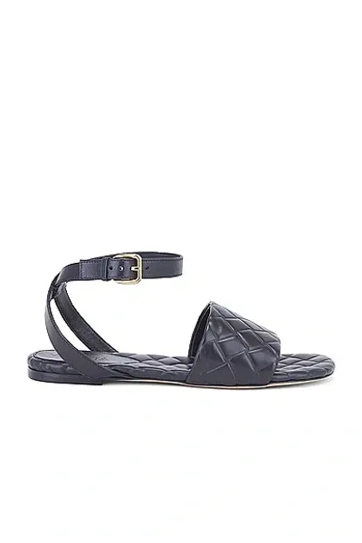 Bottega Veneta Amy Flat Sandal In Black