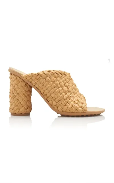 Bottega Veneta Atomic Intrecciato Raffia Sandals In Tan