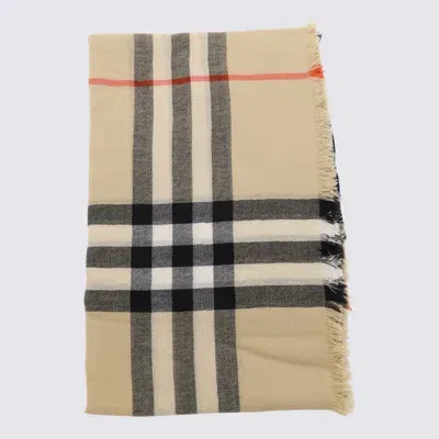 Burberry Archive Beige Wool Scarf In Sand