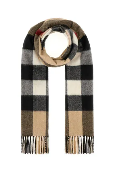 Burberry Cashmere Tartan Scarf In Beige